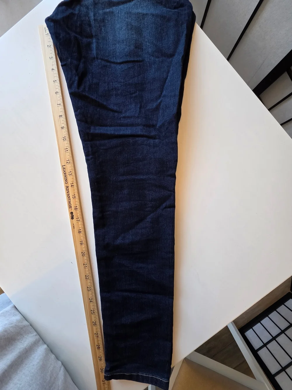 Like NEW Jennifer Lopez Women's Skinny Jeans - Dark Blue ~ Size 12 - Picture 8 of 8